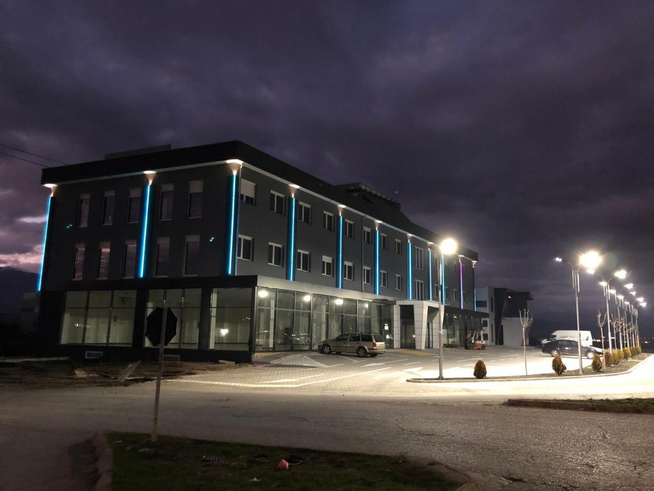 Kubi Hotell Struga Eksteriør bilde