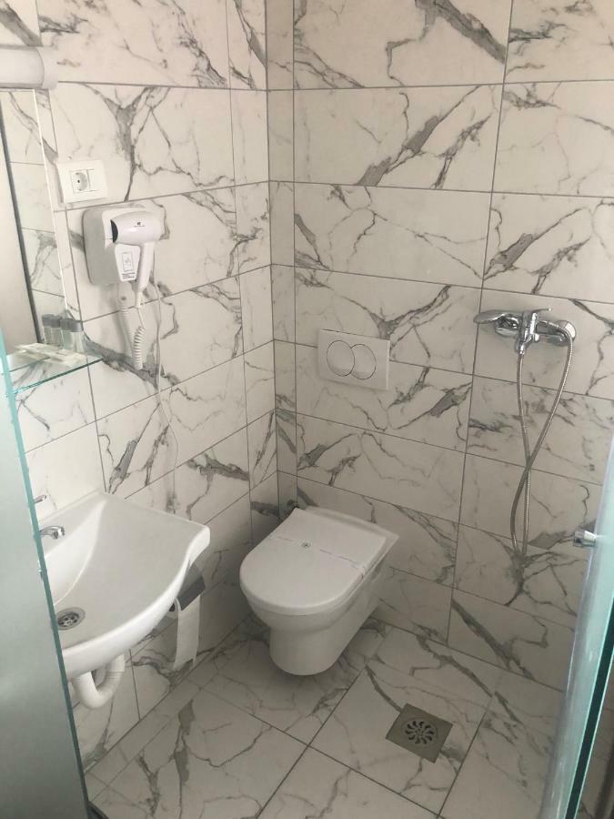 Kubi Hotell Struga Eksteriør bilde